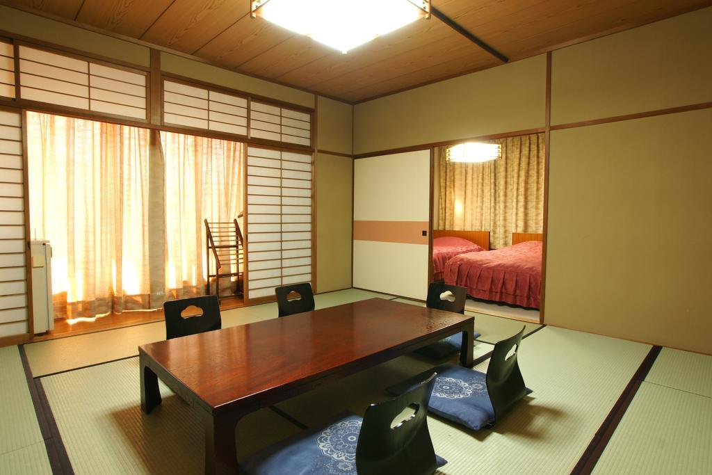 Imakuni Ryokan Takachiho Habitación foto